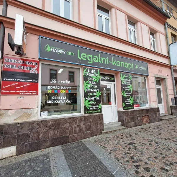 Vnější pohled na prodejnu Happy CBD a Legalni-konopi.cz na Lidické 159 ve Strakonicích